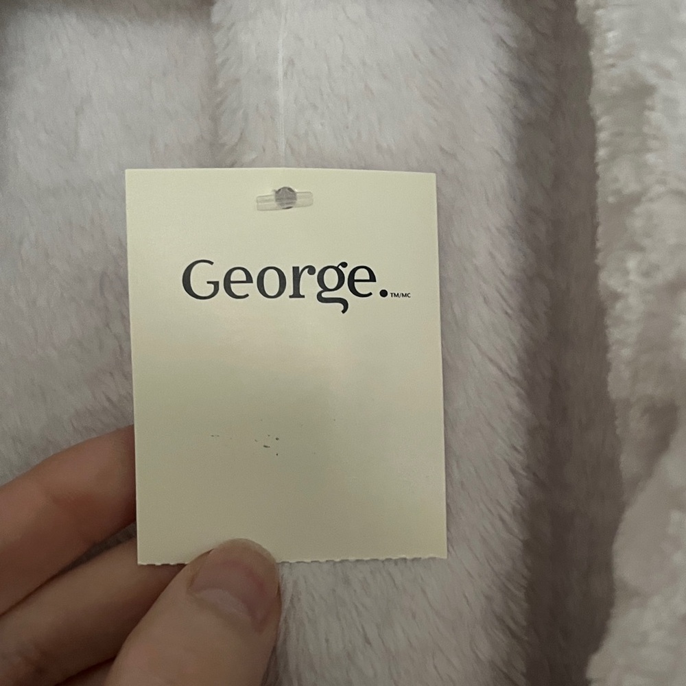 Women's Cozy off-white Robe - Picture 3 of 5